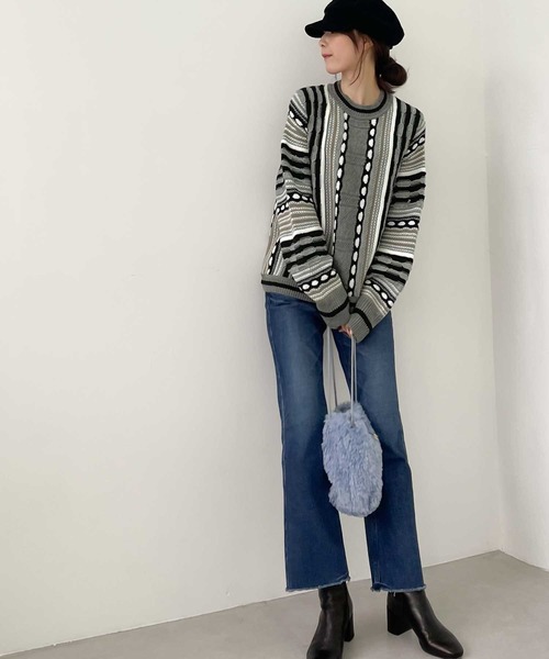 classicalelf(クラシカルエルフ)の「レトロな派手柄の"きゅん"。90'sヴィンテージ風3Dジャガードニット(ニット/セーター・レディース・ブラック/ブラウン/ブルー・SMALL/MEDIUM/LARGE/X-LARGE)」の19枚目の写真