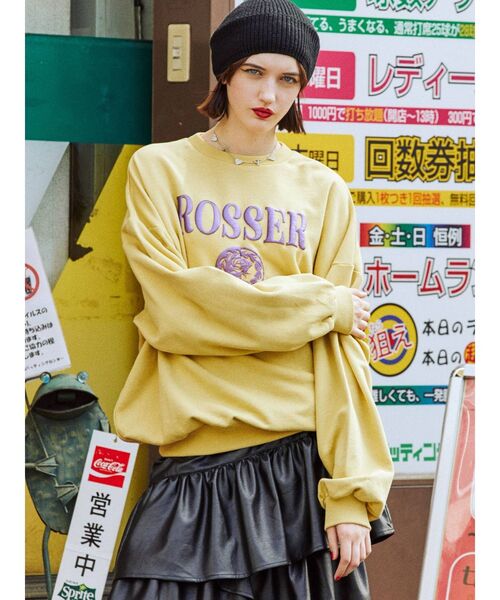 jouetie（ジュエティ）の「メタリックロゴプルオーバー（スウェット・レディース・イエロー/ブルー/グレー/ブラック・MEDIUM）」の7枚目の写真