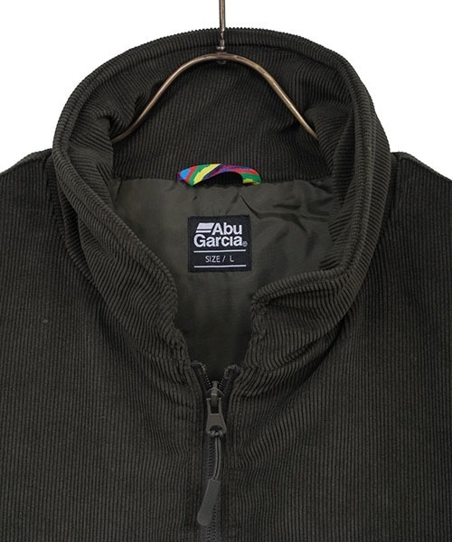 ABU GARCIA（アブ・ガルシア）の「Abu Garcia / アブガルシア：ABU-M909 CORDUROY PADDING VEST：21AAB-0004[NOA]（ベスト・メンズ・ブラック/オリーブ・M/XL/L）」の20枚目の写真