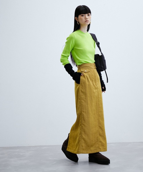 ADAM ET ROPE'(アダムエロペ)の「ナイロンリーンスカート(スカート・レディース・ブラック/パープル/キャメル・38/36)」の5枚目の写真