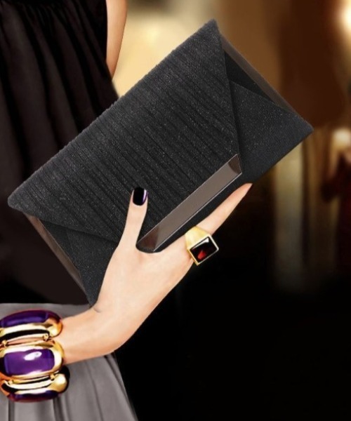 deux amour（ドゥーザムール）の「クラッチバッグ（クラッチバッグ・レディース・ゴールド/シルバー/ブラック/グレー・FRE）」の2枚目の写真