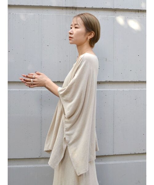 Ungrid(アングリッド)の「リネン混ルーズトップス(Tシャツ/カットソー・レディース・チャコールグレー/ベージュ/オレンジ・FREE)」の7枚目の写真