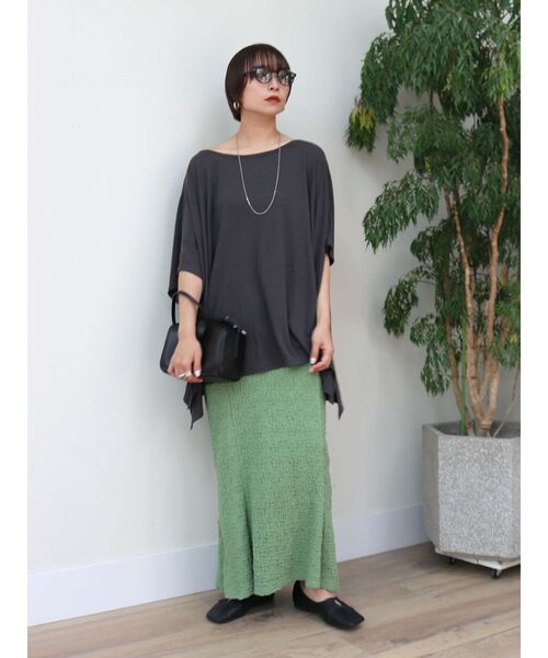 Ungrid(アングリッド)の「リネン混ルーズトップス(Tシャツ/カットソー・レディース・チャコールグレー/ベージュ/オレンジ・FREE)」の17枚目の写真