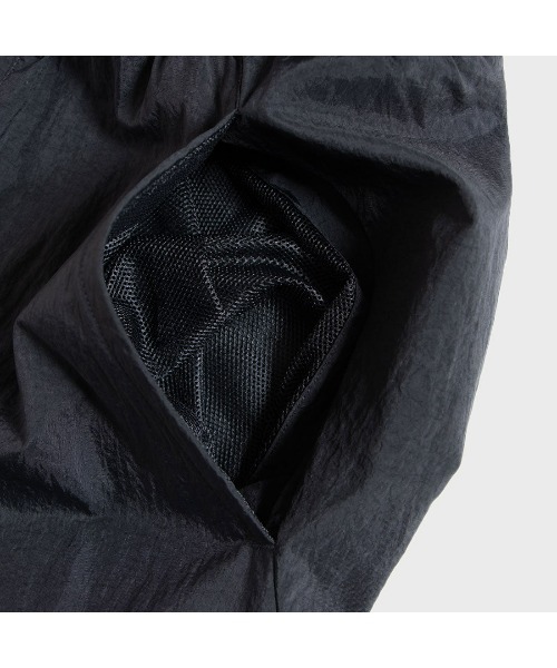Reebok（リーボック）の「トレイン ウーブン パンツ / TRAIN WOVEN PANT（スウェットパンツ・メンズ・ブラック/ブルー・X-SMALL/SMALL/MEDIUM/LARGE/X-LARGE/XX-LARGE/XXX-LARGE）」の13枚目の写真