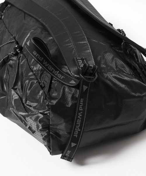 and wander（アンドワンダー）の「and wander/アンドワンダー sil daypack リュック（バックパック/リュック・メンズ・オフホワイト/カーキ/イエロー/チャコール・FREE）」の14枚目の写真