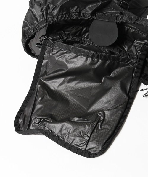 and wander（アンドワンダー）の「and wander/アンドワンダー sil daypack リュック（バックパック/リュック・メンズ・オフホワイト/カーキ/イエロー/チャコール・FREE）」の16枚目の写真