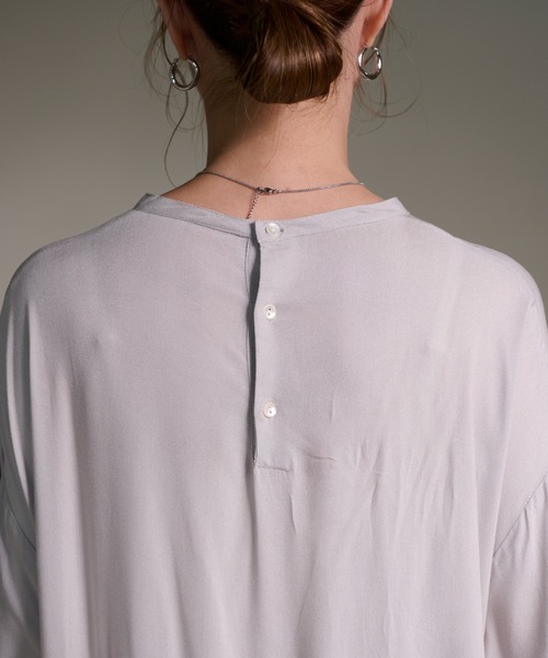 folka（フォルカ）の「1-ウエスト ギャザー ロング シアー ワンピース マキシ丈 長袖 日焼け対策（ワンピース・レディース・ライトグレー/ブラック・ONE SIZE）」の5枚目の写真