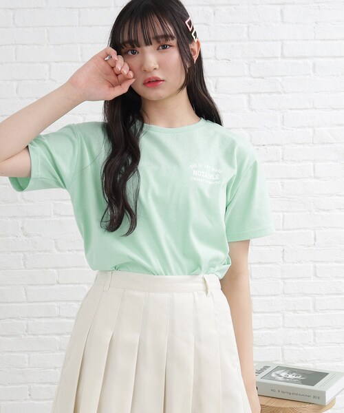 PINK-latte（ピンクラテ）の「◆【130cm/165サイズありcm/プチプラアイテム】ワンポイントカレッジTシャツ（Tシャツ/カットソー・キッズ・ブラック/ライトグリーン/サックスブルー/オフホワイト・15 /16/02/13/14）」の3枚目の写真