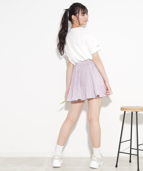 PINK-latte（ピンクラテ）の「◆【130cm/165サイズありcm/プチプラアイテム】ワンポイントカレッジTシャツ（Tシャツ/カットソー・キッズ・ブラック/ライトグリーン/サックスブルー/オフホワイト・15 /16/02/13/14）」の19枚目の写真