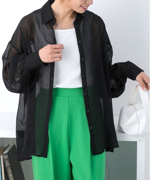 ad thie(アドティエ)の「ビッグシルエット カラーシアーシャツ(シャツ/ブラウス・レディース・ライトグレー/オレンジ/ブルー/オフホワイト/グリーン/ピンク/パープル/ブラック・MEDIUM/LARGE)」の3枚目の写真