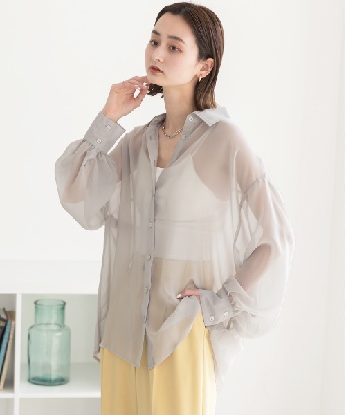 ad thie(アドティエ)の「ビッグシルエット カラーシアーシャツ(シャツ/ブラウス・レディース・ライトグレー/オレンジ/ブルー/オフホワイト/グリーン/ピンク/パープル/ブラック・MEDIUM/LARGE)」の11枚目の写真