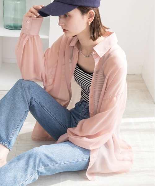 ad thie(アドティエ)の「ビッグシルエット カラーシアーシャツ(シャツ/ブラウス・レディース・ライトグレー/オレンジ/ブルー/オフホワイト/グリーン/ピンク/パープル/ブラック・MEDIUM/LARGE)」の22枚目の写真