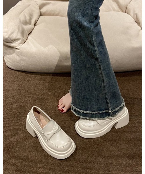 Burner(バーナー)の「【OKUOKU 0909】厚底 ローファー oku-shoes-718633510728-29 M(ローファー・レディース・アイボリー/ブラック・36/38/40/39)」の3枚目の写真