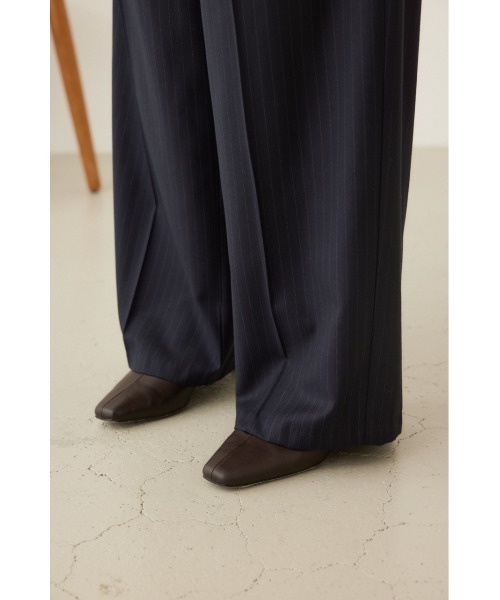 crie conforto(クリーコンフォルト)の「ピンストライプ2タックワイドパンツ(スラックス・レディース・ネイビー/グレー・SMALL/MEDIUM)」の4枚目の写真