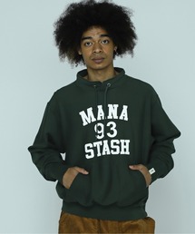 MANASTASH（マナスタッシュ）の「MANASTASH/マナスタッシュ/COLLEGE LOGO STAND COLLAR SWEAT（パーカー）」