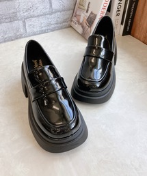 厚底 スクエアトゥ コインローファー