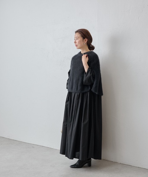 BEARDSLEY(ビアズリー)の「ファーニットポンチョ(ニット/セーター・レディース・ホワイト/ブラック・FREE)」の5枚目の写真