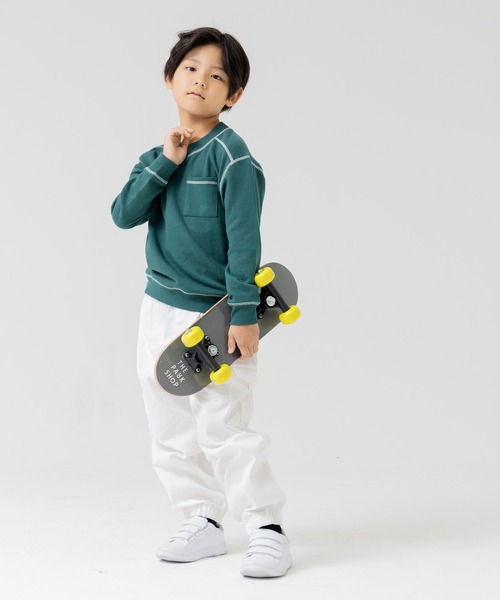 JAM & LINK(ジャムアンドリンク)の「配色ステッチ 無地裏毛トレーナー(スウェット・キッズ・オフホワイト/ブルー/チャコールグレー/グリーン/ピンク/ワインレッド/マスタード/パープル/ミント/ネイビー/ベージュ/ブラック・90cm/100cm/110cm/120cm/130cm/140cm/150cm/160cm)」の17枚目の写真