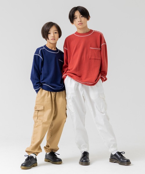 JAM & LINK(ジャムアンドリンク)の「配色ステッチ 無地裏毛トレーナー(スウェット・キッズ・オフホワイト/ブルー/チャコールグレー/グリーン/ピンク/ワインレッド/マスタード/パープル/ミント/ネイビー/ベージュ/ブラック・90cm/100cm/110cm/120cm/130cm/140cm/150cm/160cm)」の21枚目の写真
