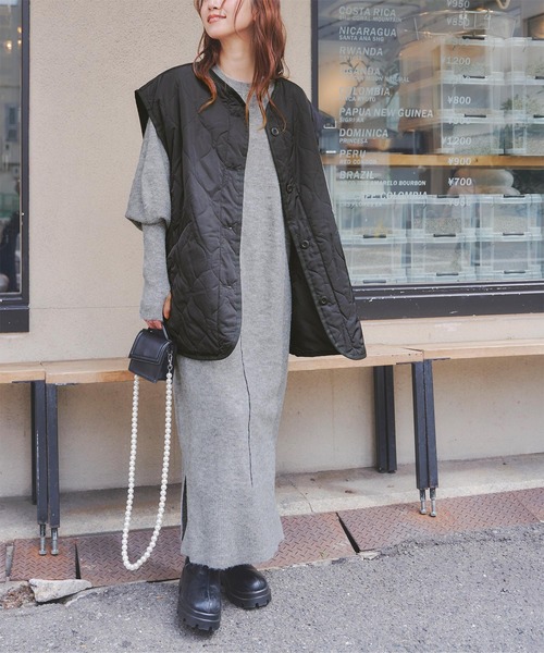 titivate(ティティベイト)の「フィンガーホールIラインニットワンピース(ワンピース・レディース・チャコール/グリーン/グレー・S/M)」の2枚目の写真