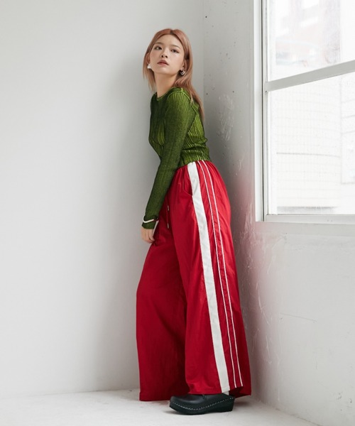 VeLV(ヴェルヴ)の「SIDELINE WIDE PANTS サイドラインワイドパンツ(その他パンツ・レディース・レッド/ブラック・FREE)」の18枚目の写真