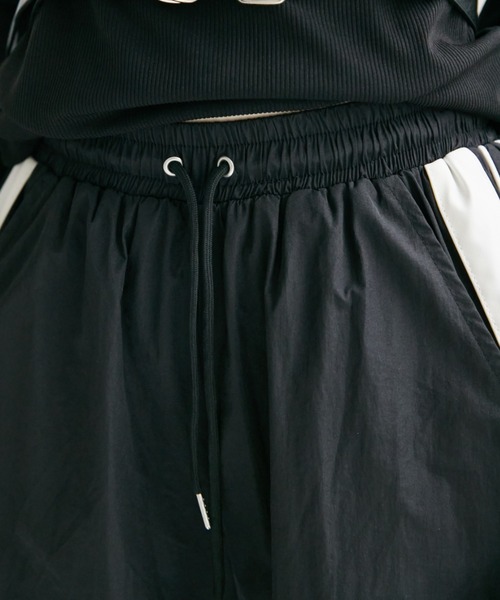 VeLV(ヴェルヴ)の「SIDELINE WIDE PANTS サイドラインワイドパンツ(その他パンツ・レディース・レッド/ブラック・FREE)」の22枚目の写真