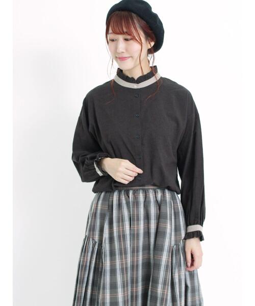 Samansa Mos2（サマンサ モスモス）の「スタンド襟フリル配色ブラウス（シャツ/ブラウス・レディース・イエロー/ベージュ/キナリ/チャコールグレー・F）」の3枚目の写真