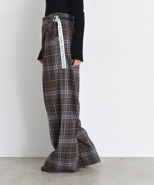 Eimee Law（エイミーロウ）の「ロゴテープベルト タックワイドパンツ（その他パンツ・レディース・ブラック/チャコールグレー/ダークベージュ/ブラウン/グレー系・38/FREE）」の11枚目の写真