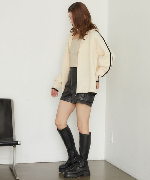 RETRO GIRL(レトロガール)の「ポケ付きFレザーSPT(その他パンツ・レディース・ブラック/ダークブラウン/ダークグリーン・FREE)」の9枚目の写真