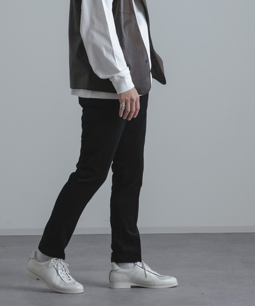 NANO universe(ナノユニバース)の「【WEB限定】コーデュロイテーパードスラックス(スラックス・メンズ・ブラック/オフホワイト/ネイビー/ベージュ/ダークブラウン・マルチサイズ)」の6枚目の写真
