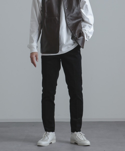 NANO universe(ナノユニバース)の「【WEB限定】コーデュロイテーパードスラックス(スラックス・メンズ・ブラック/オフホワイト/ネイビー/ベージュ/ダークブラウン・マルチサイズ)」の8枚目の写真