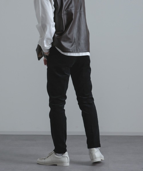NANO universe(ナノユニバース)の「【WEB限定】コーデュロイテーパードスラックス(スラックス・メンズ・ブラック/オフホワイト/ネイビー/ベージュ/ダークブラウン・マルチサイズ)」の9枚目の写真