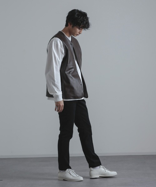 NANO universe(ナノユニバース)の「【WEB限定】コーデュロイテーパードスラックス(スラックス・メンズ・ブラック/オフホワイト/ネイビー/ベージュ/ダークブラウン・マルチサイズ)」の11枚目の写真