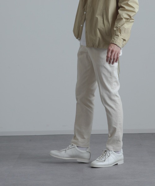 NANO universe(ナノユニバース)の「【WEB限定】コーデュロイテーパードスラックス(スラックス・メンズ・ブラック/オフホワイト/ネイビー/ベージュ/ダークブラウン・マルチサイズ)」の15枚目の写真