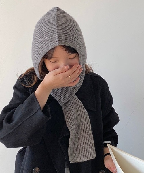 Vipoa(ヴィポア)の「カラーマフラーコンビハット(マフラー・レディース・レッド/ブラウン/ブラック/グレー/ブルー/アイボリー・FREE)」の4枚目の写真