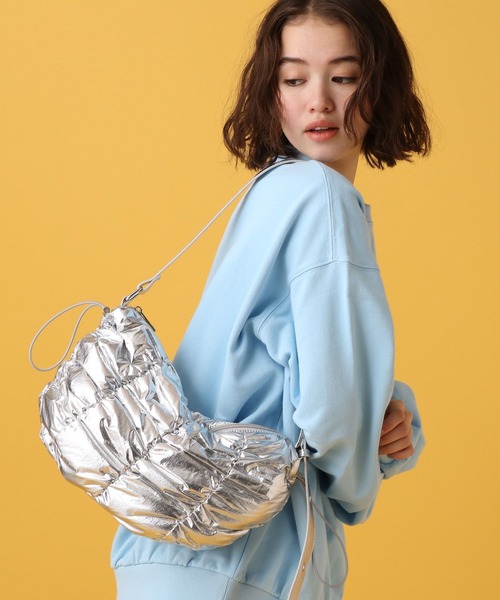 PBLIM（ページボーイリム）の「PBLIM/メタリックバッグ（ショルダーバッグ・レディース・ブラック/シルバー系その他・FREE）」の5枚目の写真