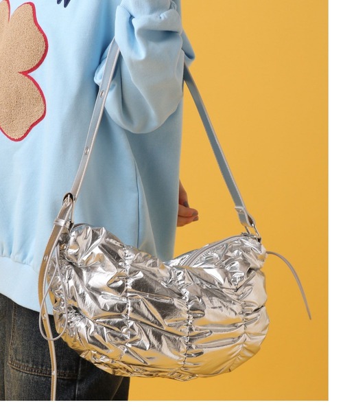 PBLIM（ページボーイリム）の「PBLIM/メタリックバッグ（ショルダーバッグ・レディース・ブラック/シルバー系その他・FREE）」の6枚目の写真