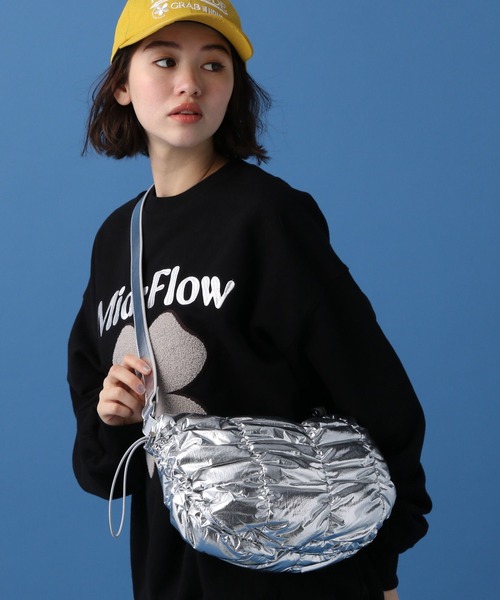 PBLIM（ページボーイリム）の「PBLIM/メタリックバッグ（ショルダーバッグ・レディース・ブラック/シルバー系その他・FREE）」の7枚目の写真