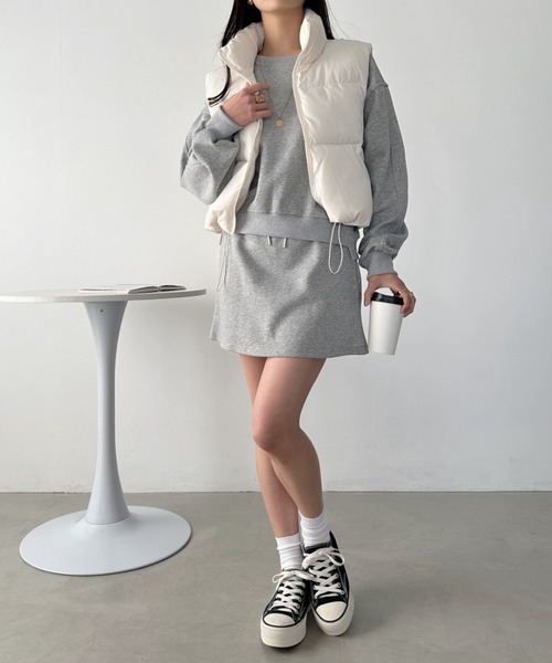 CLEA（クレア）の「コンパクトショート丈ファスナー中綿ダウンベスト（ダウンベスト・レディース・ブラック/アイボリー/ブラウン・FREE）」の10枚目の写真