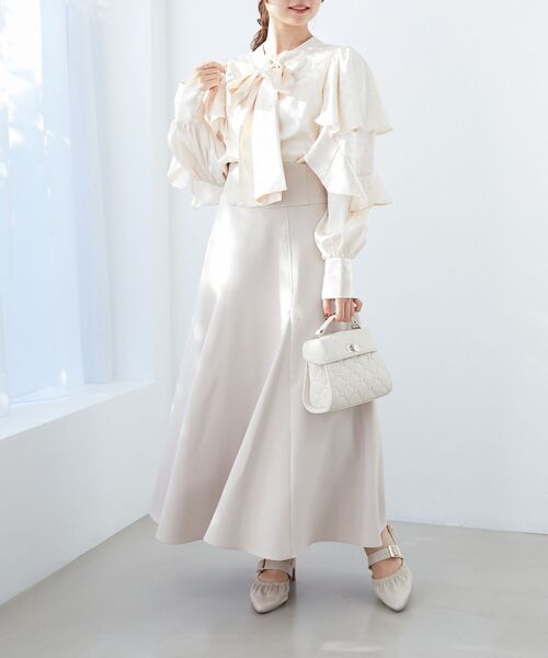 MAJESTIC LEGON（マジェスティックレゴン）の「パールキルティングバニティバッグ（ハンドバッグ・レディース・ブラック/サックスブルー/アイボリー・FREE）」の9枚目の写真