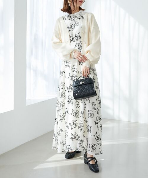 MAJESTIC LEGON（マジェスティックレゴン）の「パールキルティングバニティバッグ（ハンドバッグ・レディース・ブラック/サックスブルー/アイボリー・FREE）」の15枚目の写真