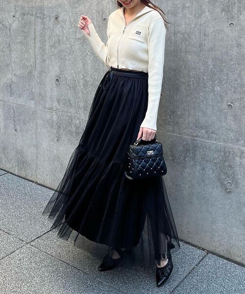 MAJESTIC LEGON（マジェスティックレゴン）の「パールキルティングバニティバッグ（ハンドバッグ・レディース・ブラック/サックスブルー/アイボリー・FREE）」の16枚目の写真