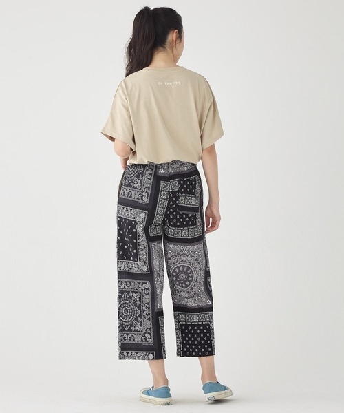 KRIFF MAYER Lady's Collection(クリフメイヤーレディースコレクション)の「冷感ロハテコフレアパンツ(その他パンツ・レディース・チャコール/ベージュ/サンドベージュ/ダークブルー/ネイビー/カラフル/ブラック/オフホワイト/ナチュラル/ブルー・MEDIUM/LARGE)」の14枚目の写真