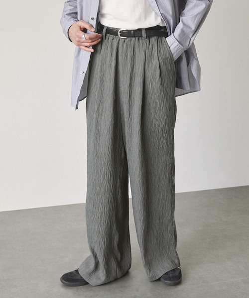 EMMA CLOTHES(エマクローズ)の「ランダムプリーツバギータックイージースラックスパンツ EMMA CLOTHES 2024SS(スラックス・メンズ・グレー/ブラック/ネイビー/ブラウン/アイボリー・S/M/L)」の3枚目の写真
