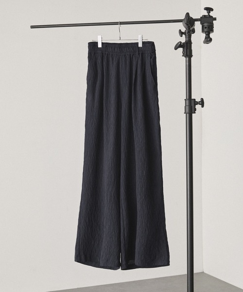 EMMA CLOTHES(エマクローズ)の「ランダムプリーツバギータックイージースラックスパンツ EMMA CLOTHES 2024SS(スラックス・メンズ・グレー/ブラック/ネイビー/ブラウン/アイボリー・S/M/L)」の8枚目の写真