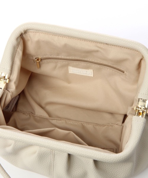 studio CLIP（スタディオクリップ）の「ガバッと開く合皮ショルダー（ショルダーバッグ・レディース・オフホワイト/ライトブラウン/ブラック・FREE）」の13枚目の写真