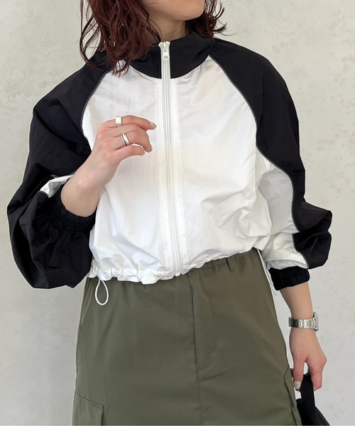 CPCM（シーピーシーエム）の「裾ドロスト配色トラックジャケット（ブルゾン・レディース・パープル/ブラック/オフホワイト・FREE）」の18枚目の写真