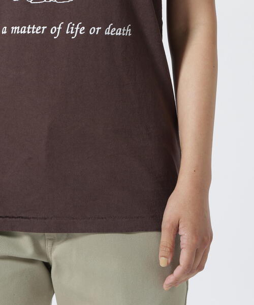 MIXTA（ミクスタ）の「MIXTA/ミクスタ CREW NECK STOP LITTERING Tシャツ（Tシャツ/カットソー・レディース・ブラウン・SMALL）」の9枚目の写真