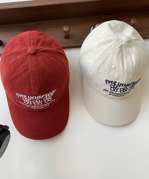 LAFFMO(ラフモ)の「フラワーロゴ刺繍キャップ(キャップ・レディース・アイボリー/ブラック/ボルドー/ピンク・F)」の13枚目の写真