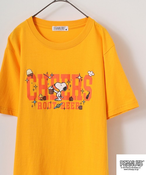 PEANUTS(ピーナッツ)の「PEANUTSプリント半袖Tシャツ(Tシャツ/カットソー・メンズ・ホワイト系/ライトオレンジ系/オフホワイト/グリーン/ネイビー/チャコール・M/L/LL)」の6枚目の写真